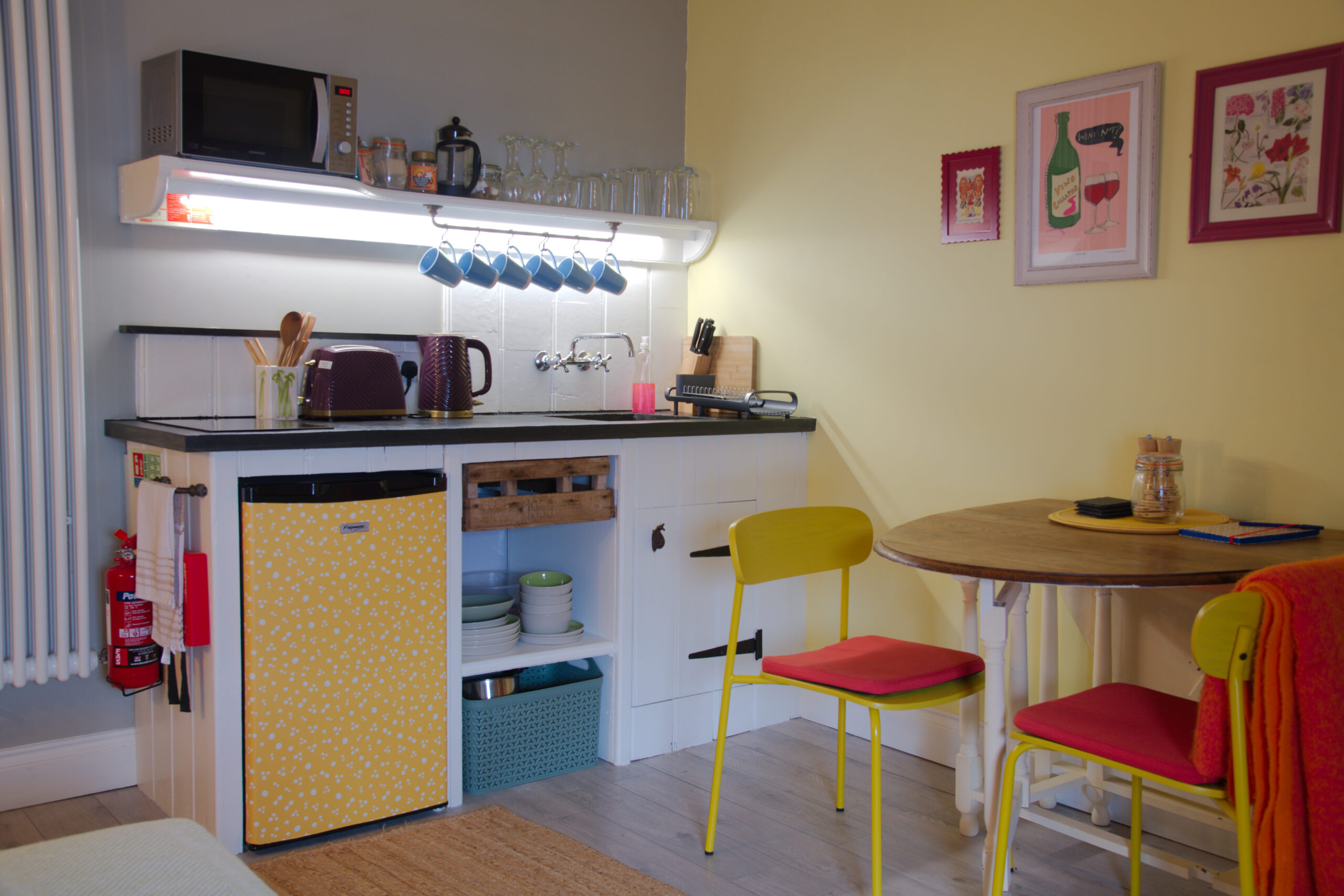The self-contained flat at The Star, photograph 1